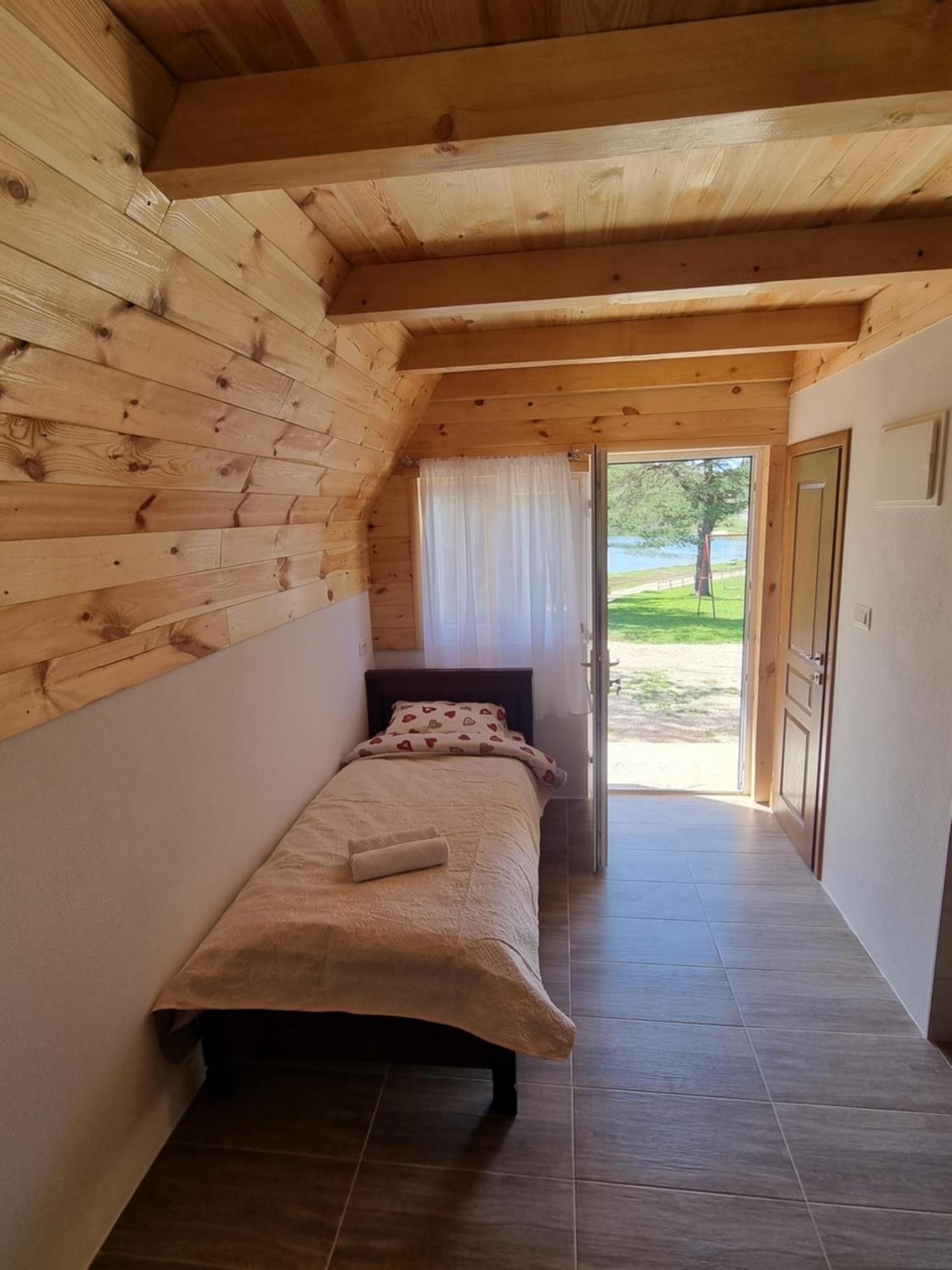 Apartmani Jezero Žabljak Habitación foto